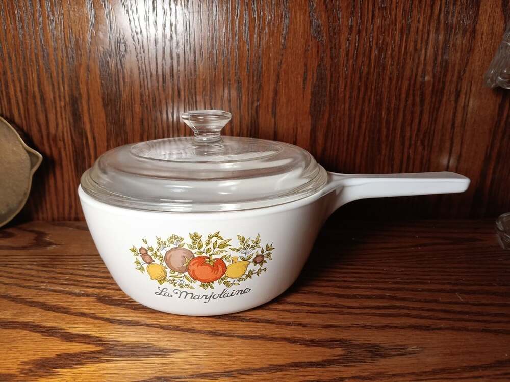 Spice of Life CorningWare 2 Qt A‑2‑B & 1.5 Qt Handled Saucepan w/ Pyrex Lids Lot - Picture 6 of 9